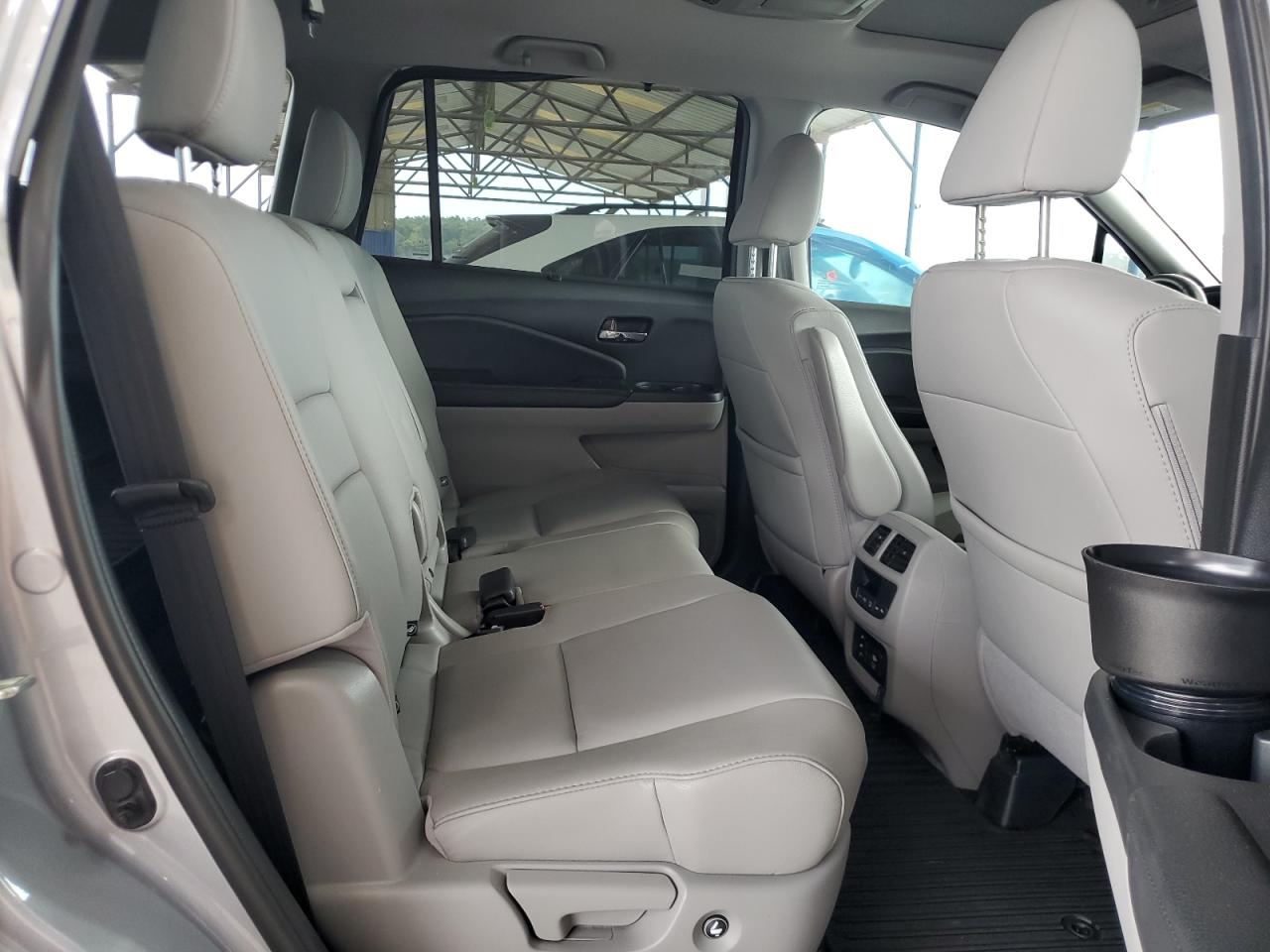 2018 Honda Pilot Touring VIN: 5FNYF6H9XJB039558 Lot: 65469604