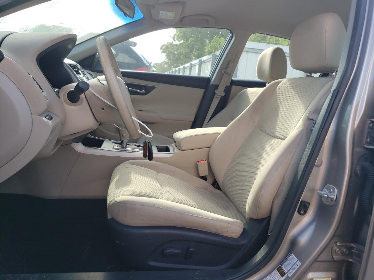 2015 Nissan Altima - Image 7