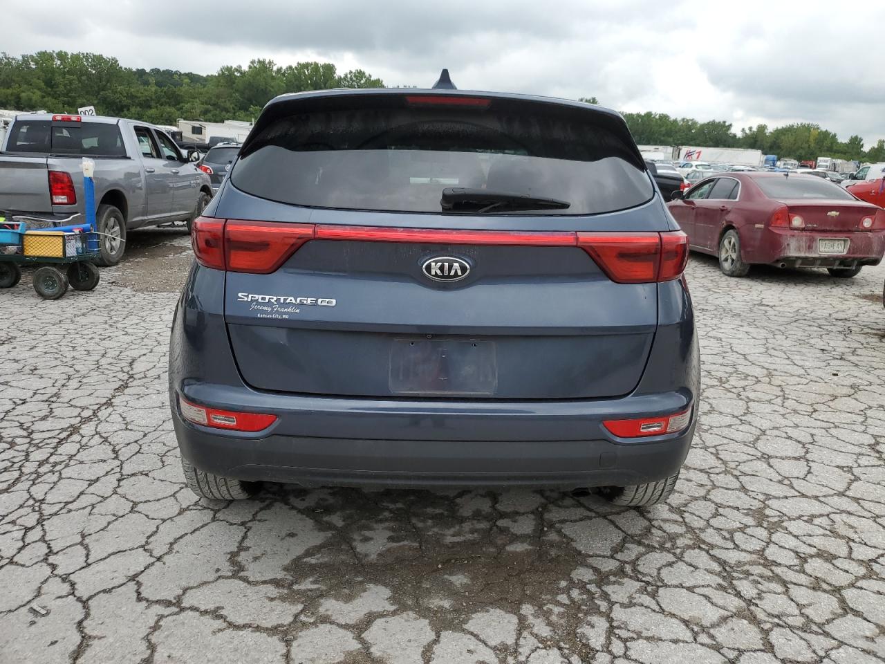 KNDPM3AC9J7393907 2018 Kia Sportage Lx