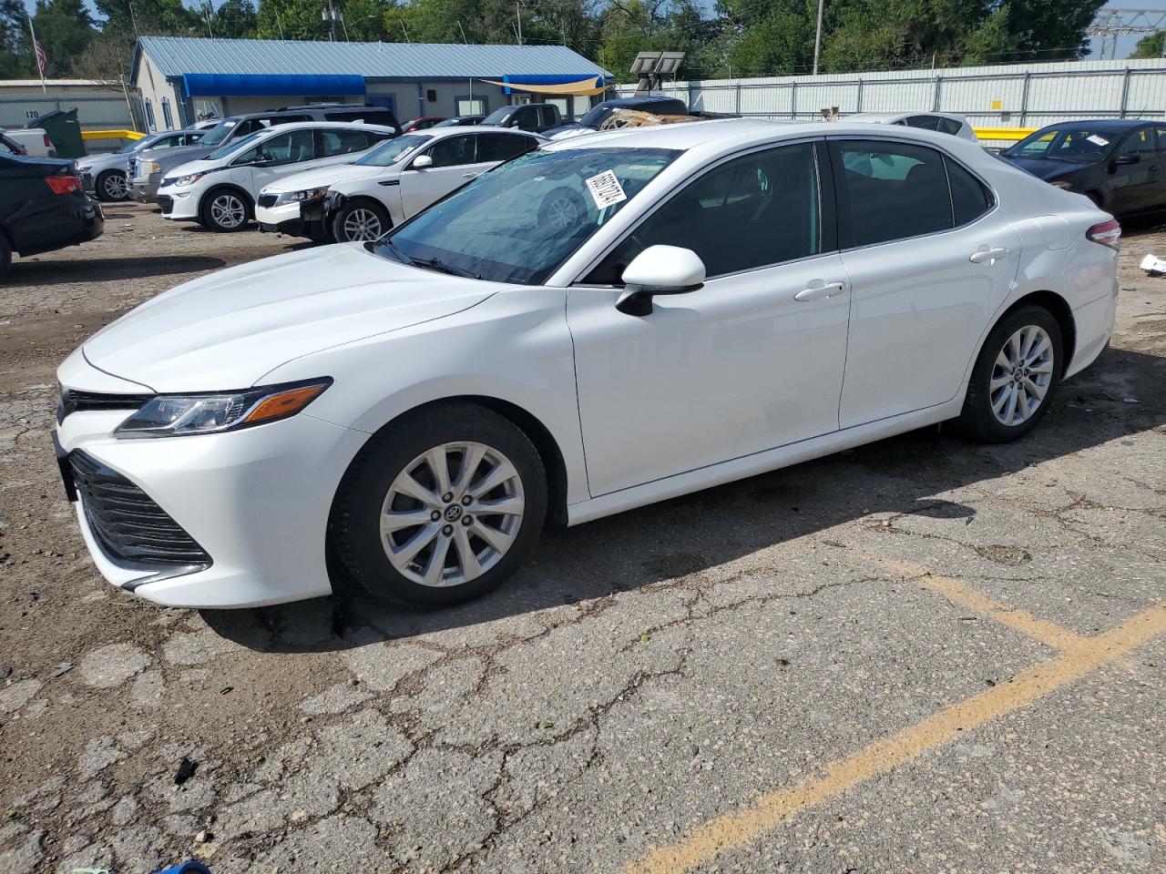 4T1C11AK3LU876246 2020 TOYOTA CAMRY - Image 1