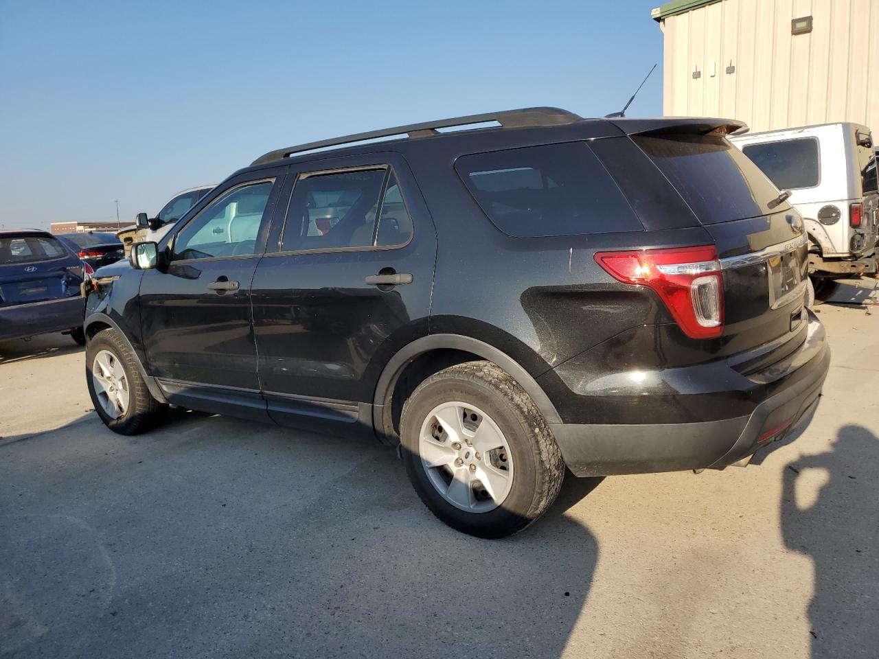 2013 Ford Explorer - Image 2