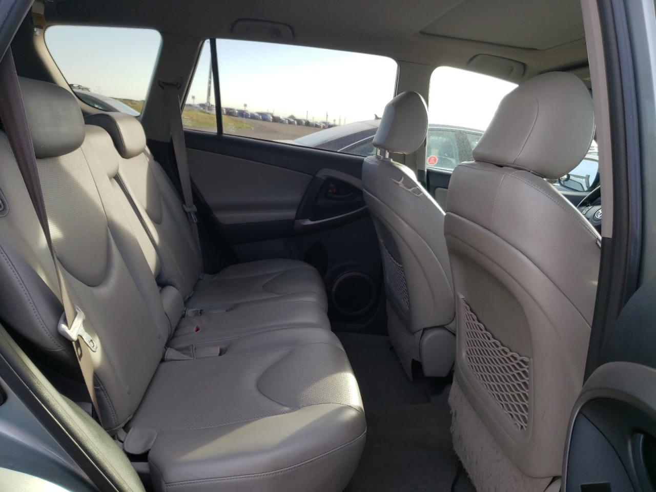 2008 Toyota Rav4 Limited VIN: JTMBD31V385140258 Lot: 68112244