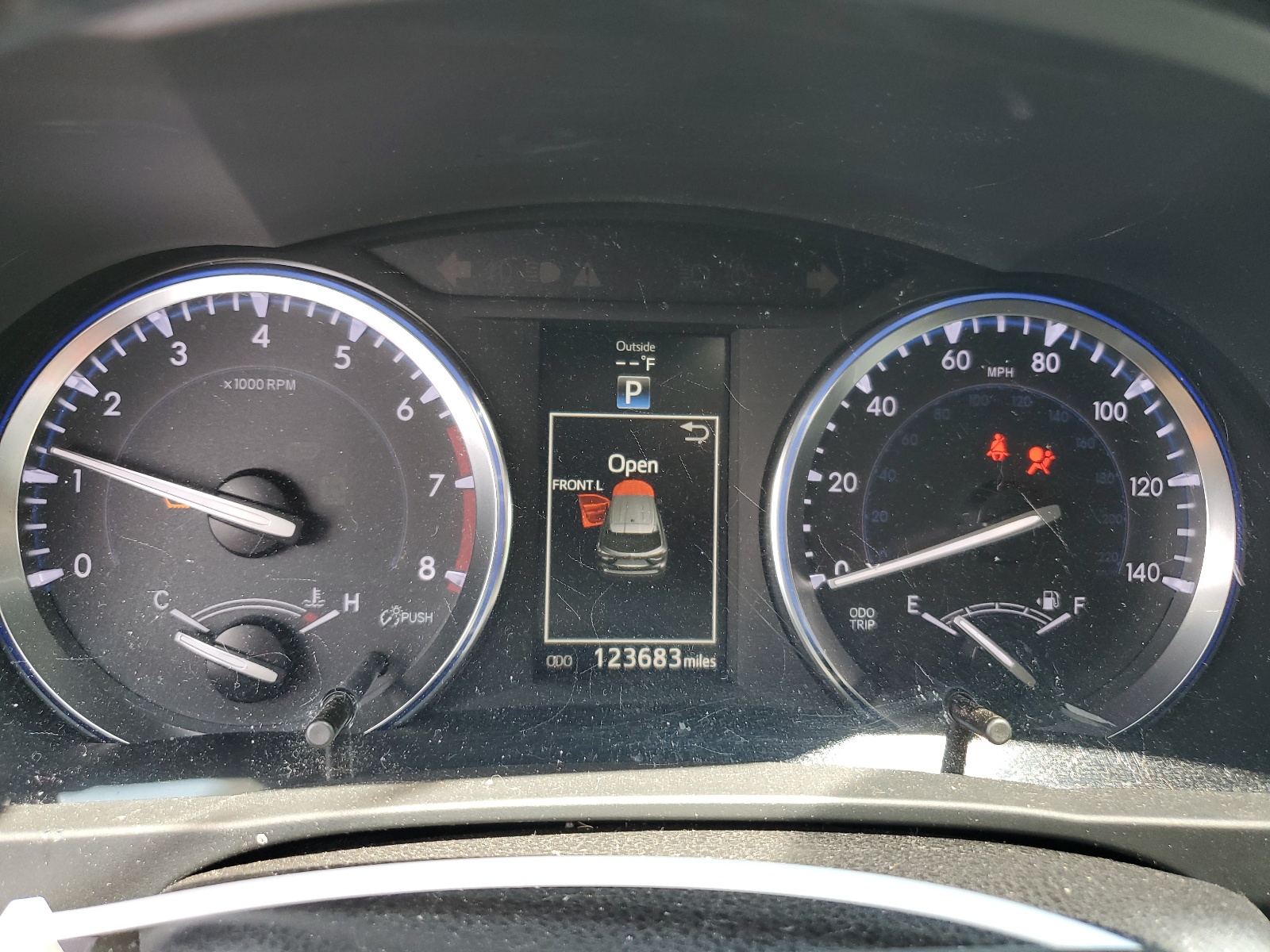 5TDJKRFHXGS270022 2016 Toyota Highlander Xle