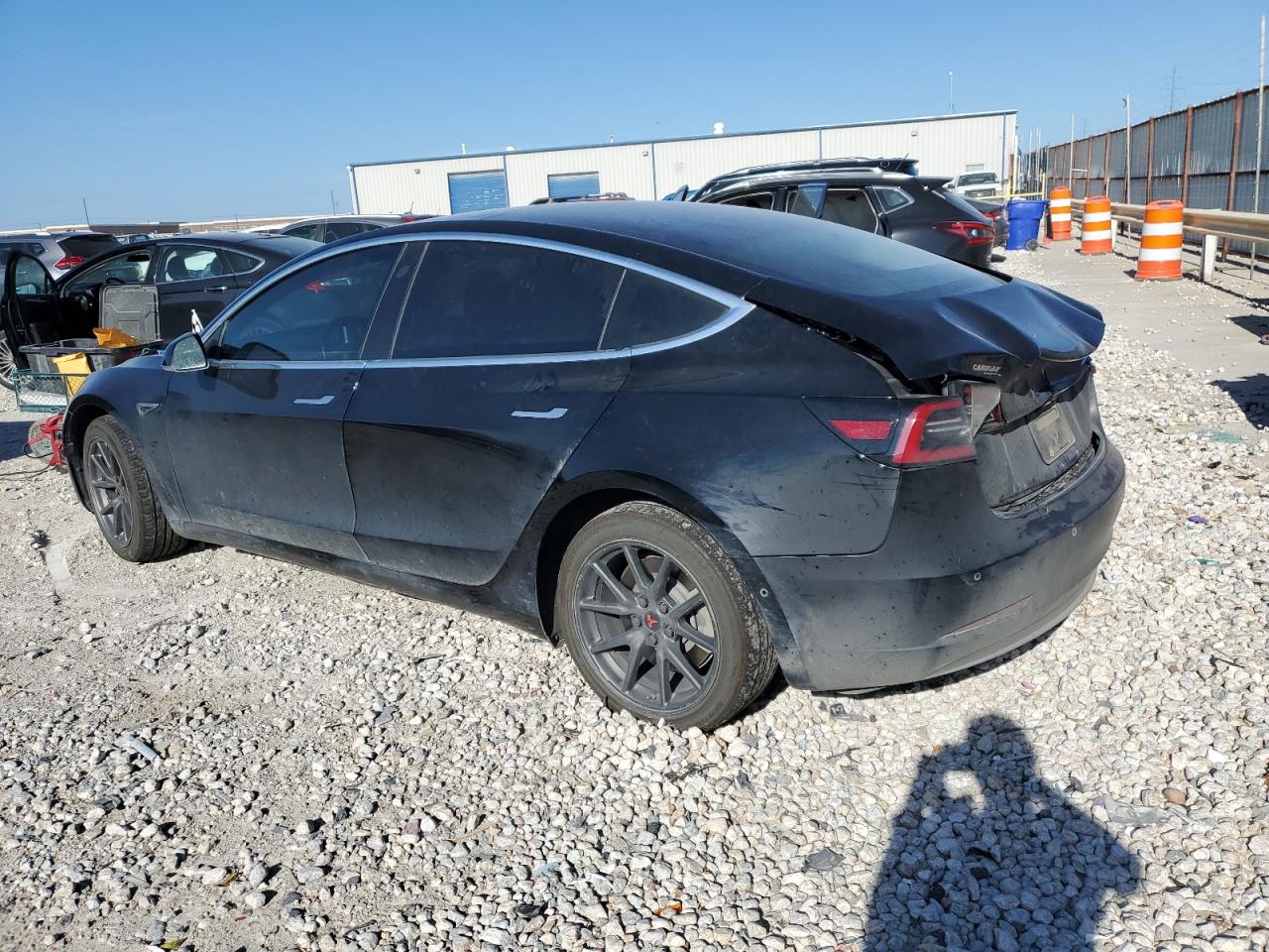 5YJ3E1EA7KF410241 2019 TESLA MODEL 3 - Image 2