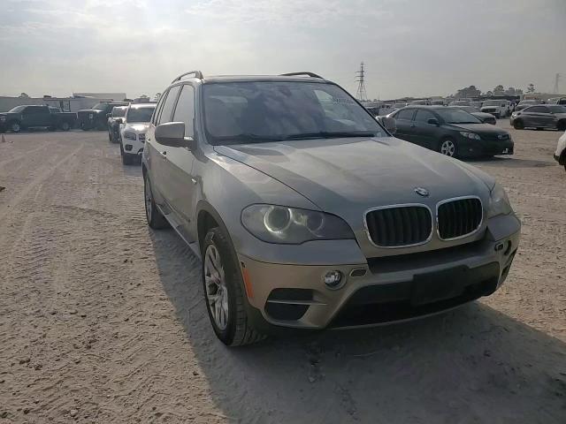 2012 BMW X5 xDrive35I VIN: 5UXZV4C51CL987698 Lot: 68490304