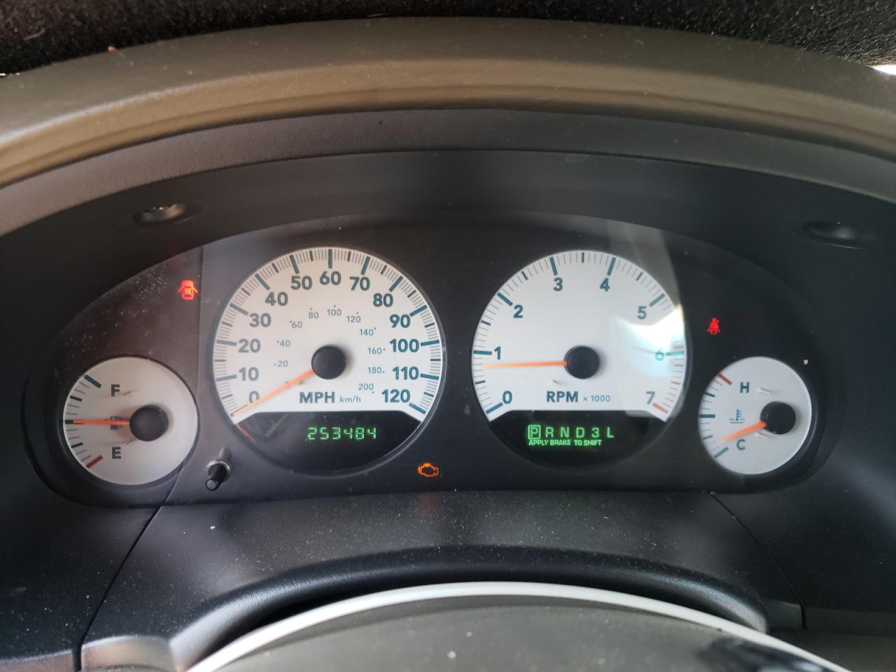 2005 Dodge Grand Caravan Sxt VIN: 2D8GP44L05R375018 Lot: 66087374