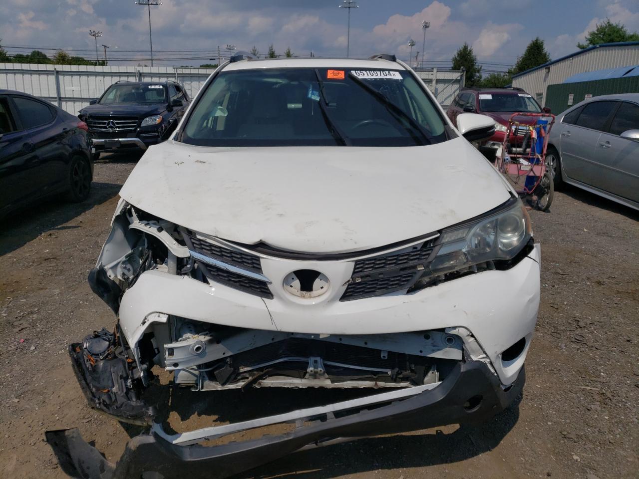 2015 Toyota RAV 4 - Image 5