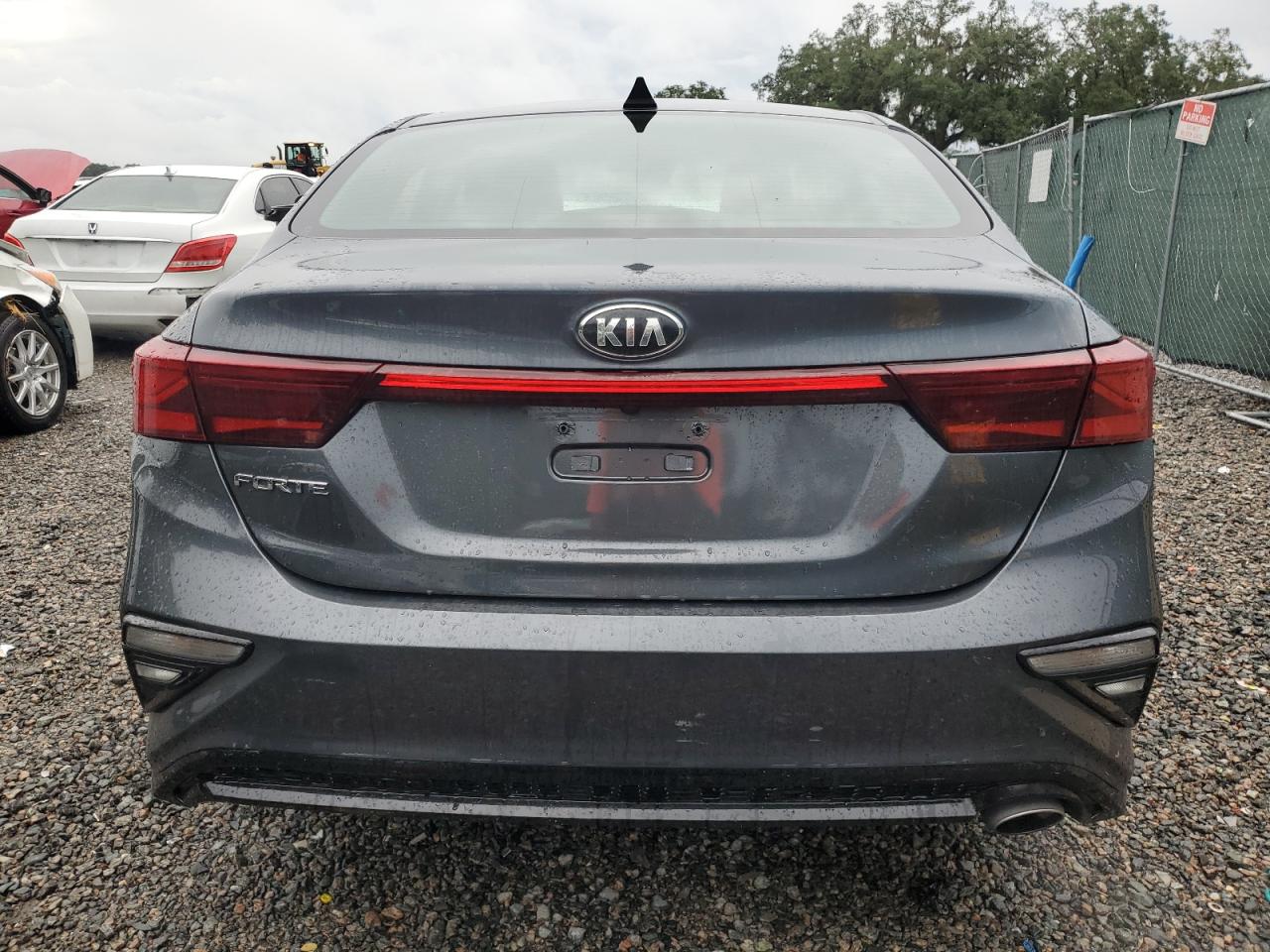 3KPF24AD4ME287305 2021 Kia Forte Fe