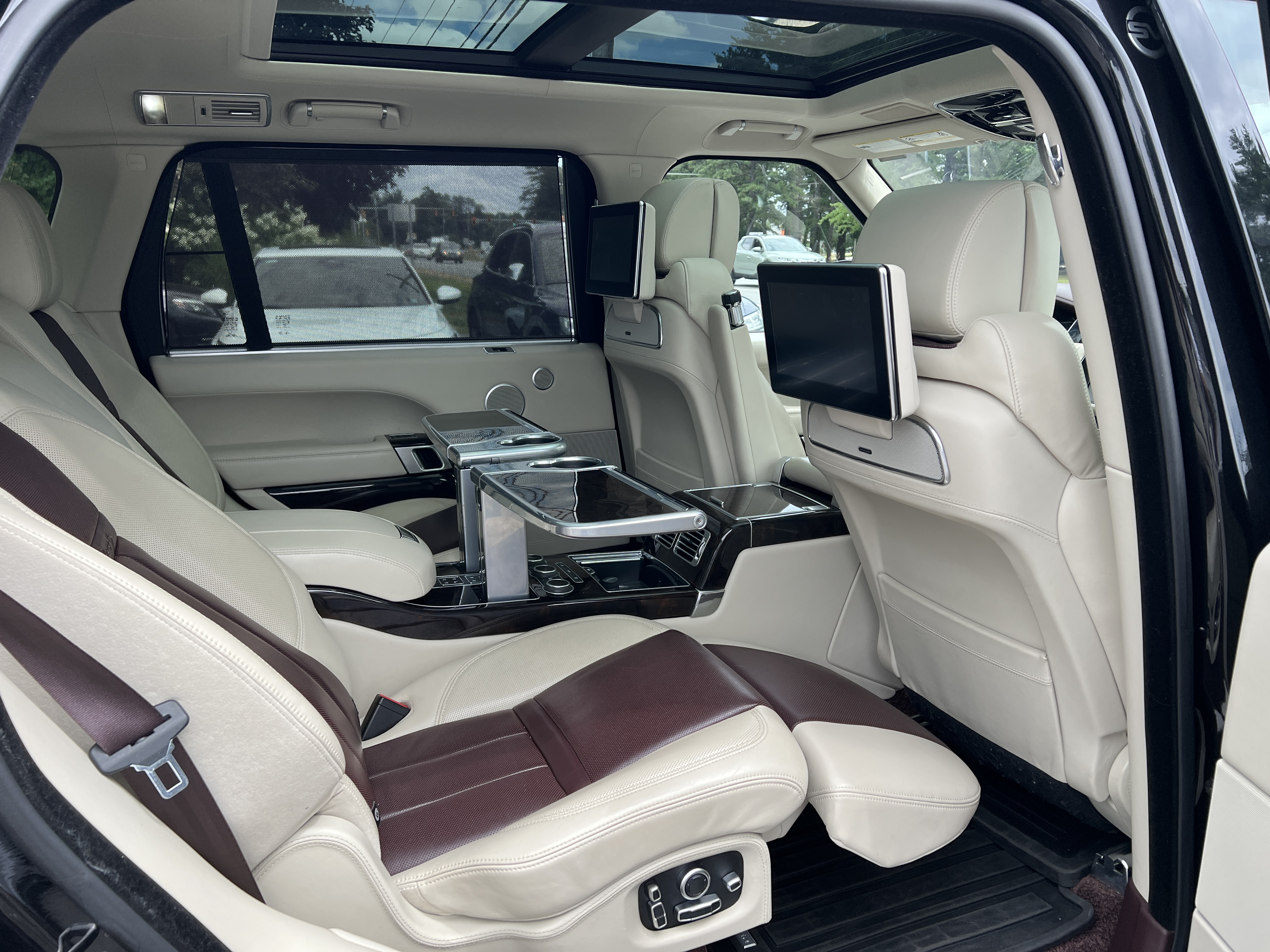 SALGW3FE5HA349154 2017 Land Rover Range Rover Sv Autobiography