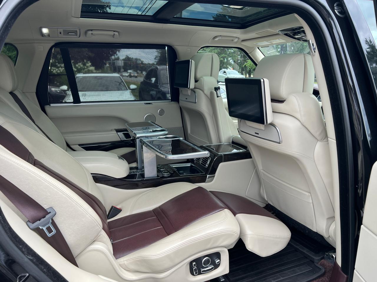 2017 Land Rover Range Rover Sv Autobiography VIN: SALGW3FE5HA349154 Lot: 66997344