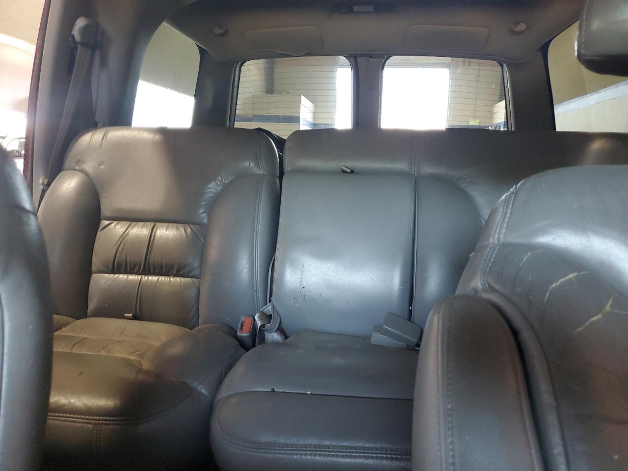 1998 Chevrolet Tahoe K1500 VIN: 1GNEK13R7WJ327960 Lot: 66001154