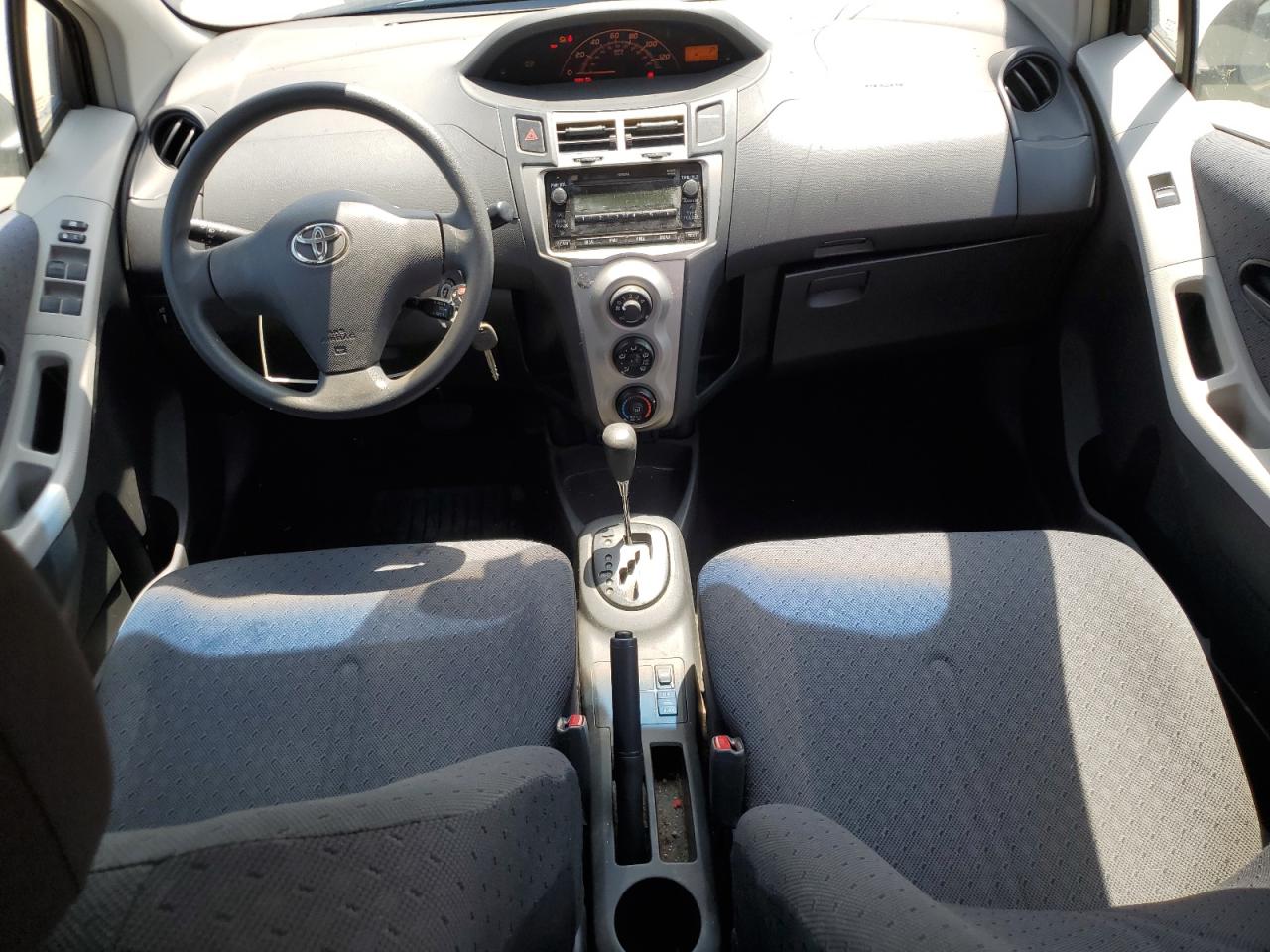 2010 Toyota Yaris - Image 8
