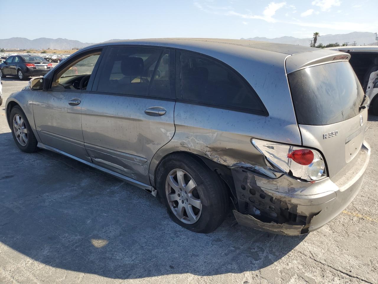 2006 Mercedes-Benz R 350 VIN: 4JGCB65E86A008327 Lot: 65856594