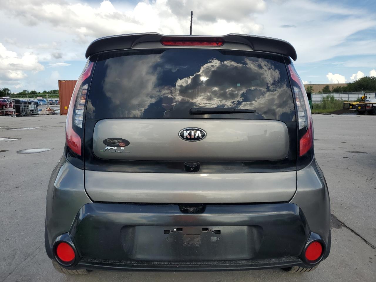 KNDJP3A56G7303247 2016 Kia Soul +