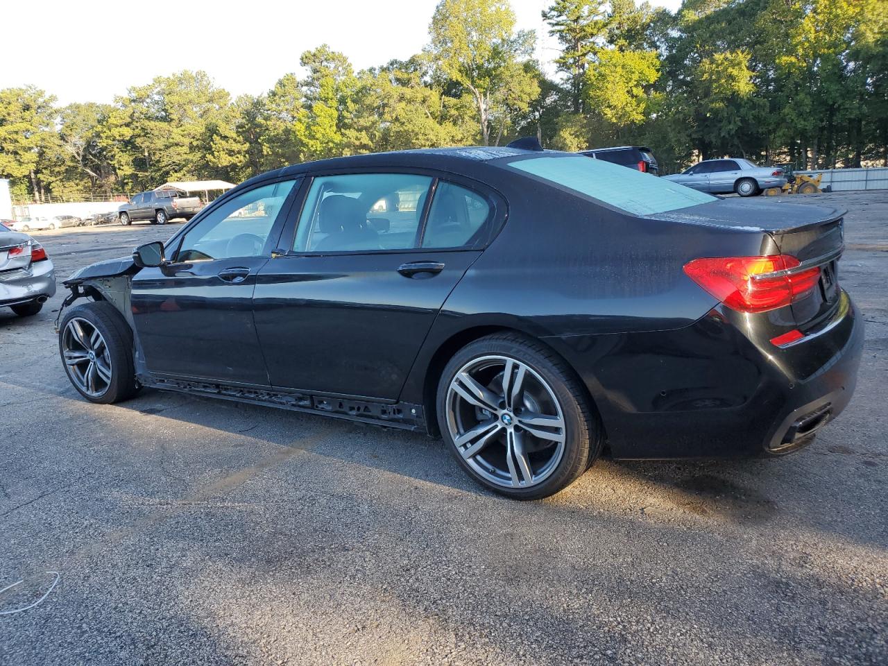 WBA7E2C54KB218272 2019 BMW 7 SERIES - Image 2