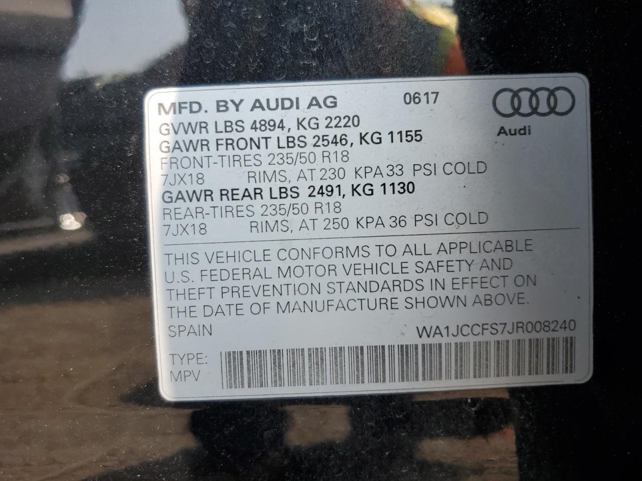 WA1JCCFS7JR008240 2018 Audi Q3 Premium Plus