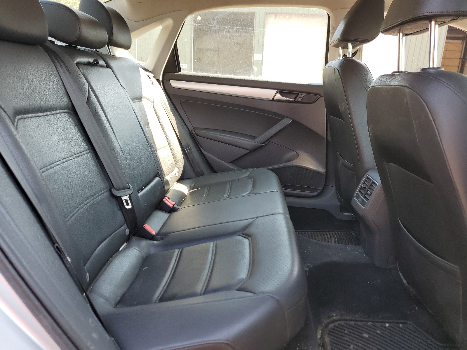 1VWBP7A38DC010802 2013 Volkswagen Passat Se