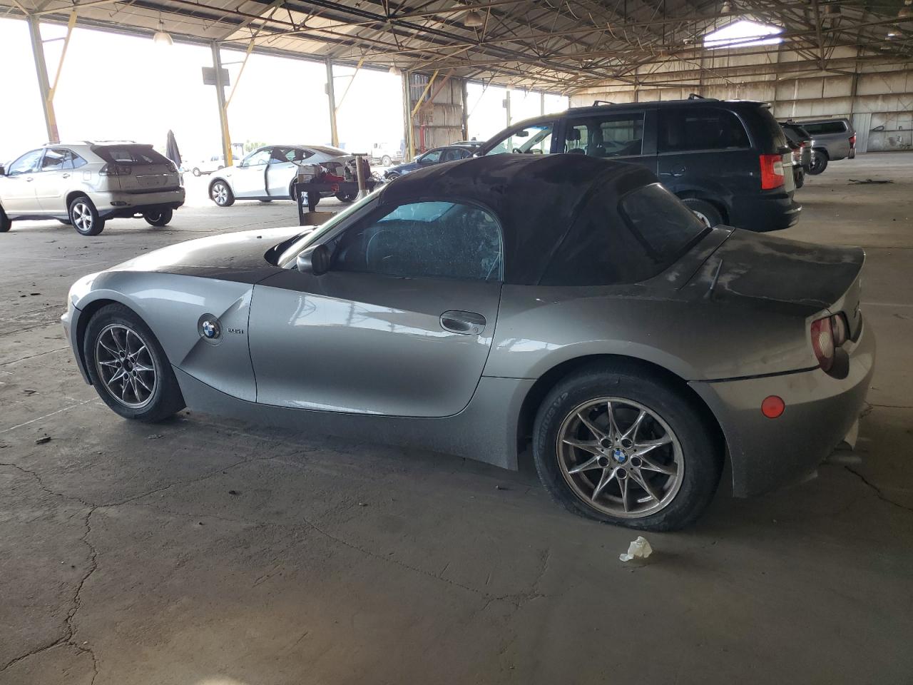 2005 BMW Z4 2.5 VIN: 4USBT33525LS55189 Lot: 66385124