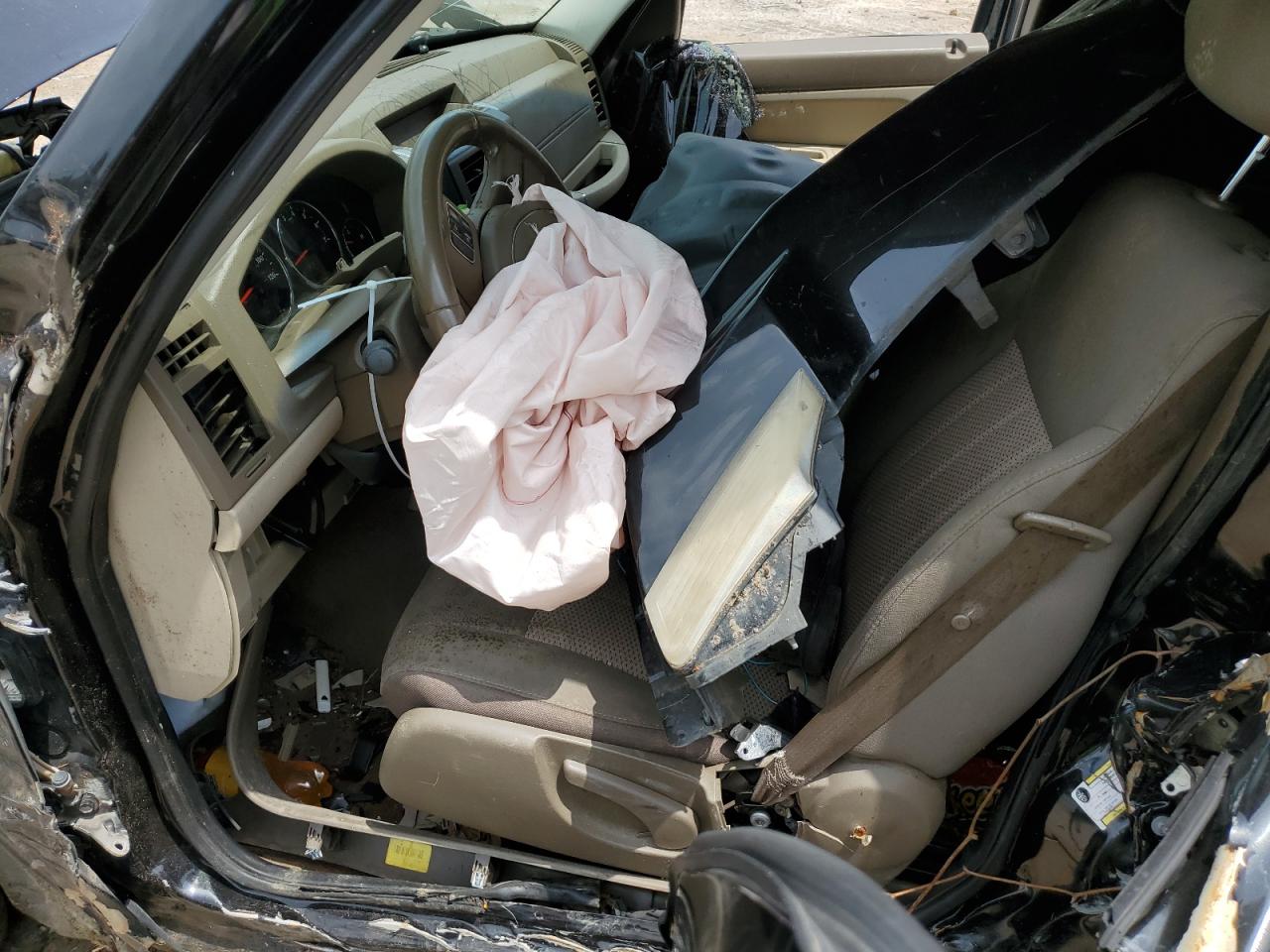 2011 Jeep Liberty (North America) - Image 7