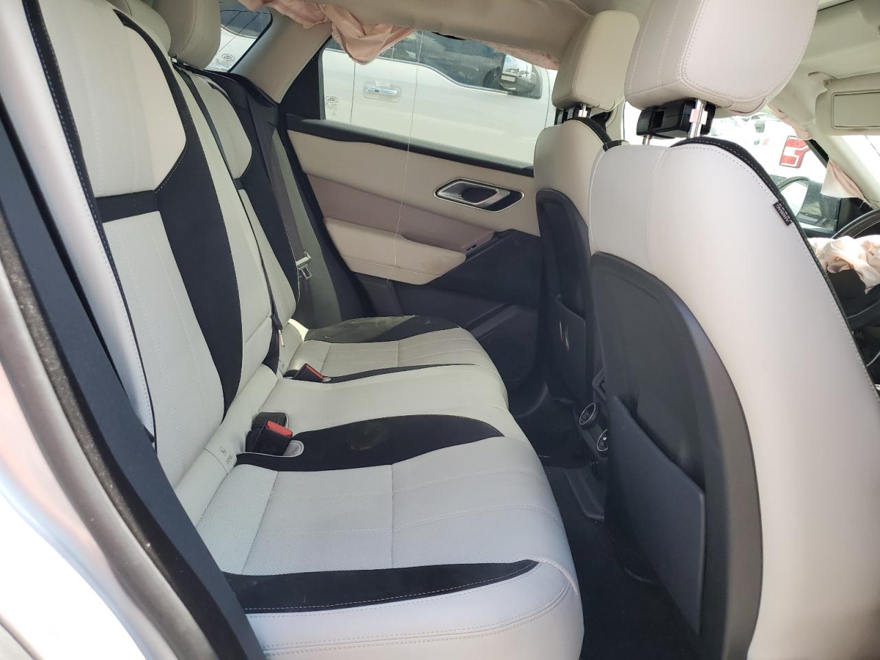 2018 Land Rover Range Rover Velar S VIN: SALYB2RV6JA719653 Lot: 64940964