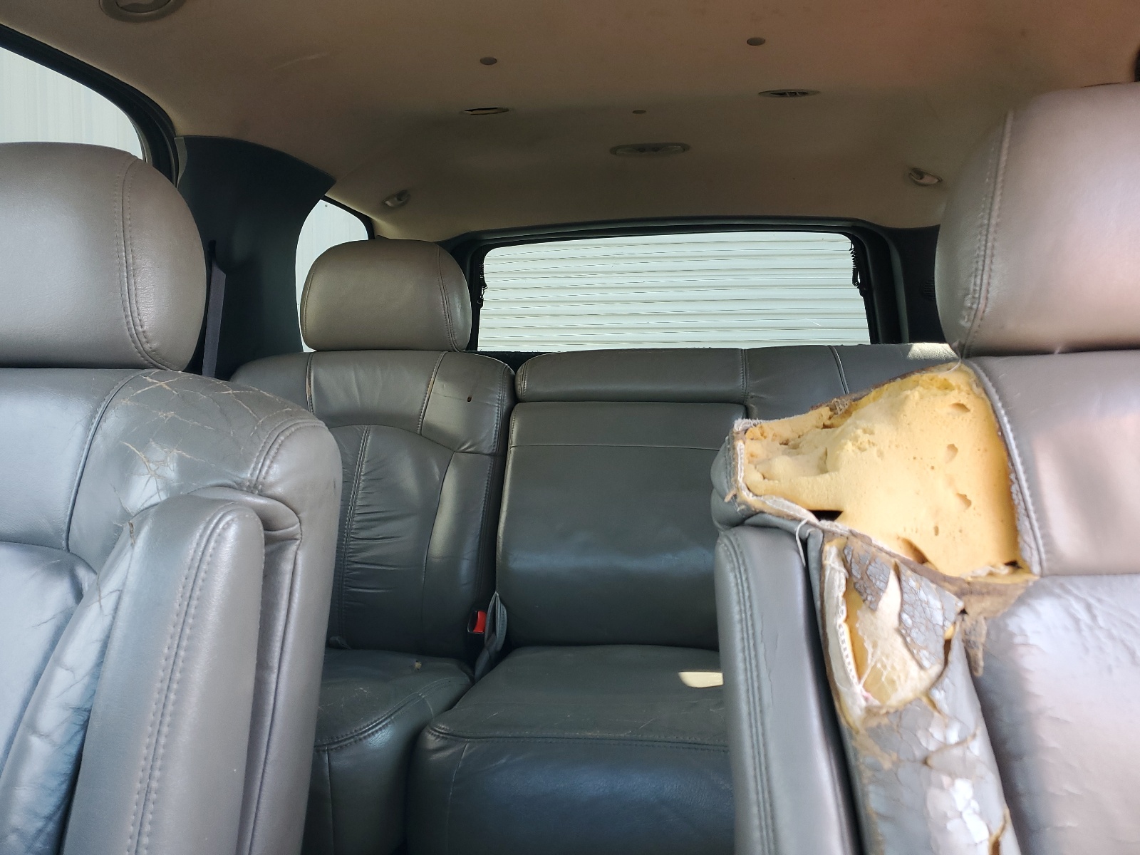 1GNEC13T5YJ169596 2000 Chevrolet Tahoe C1500