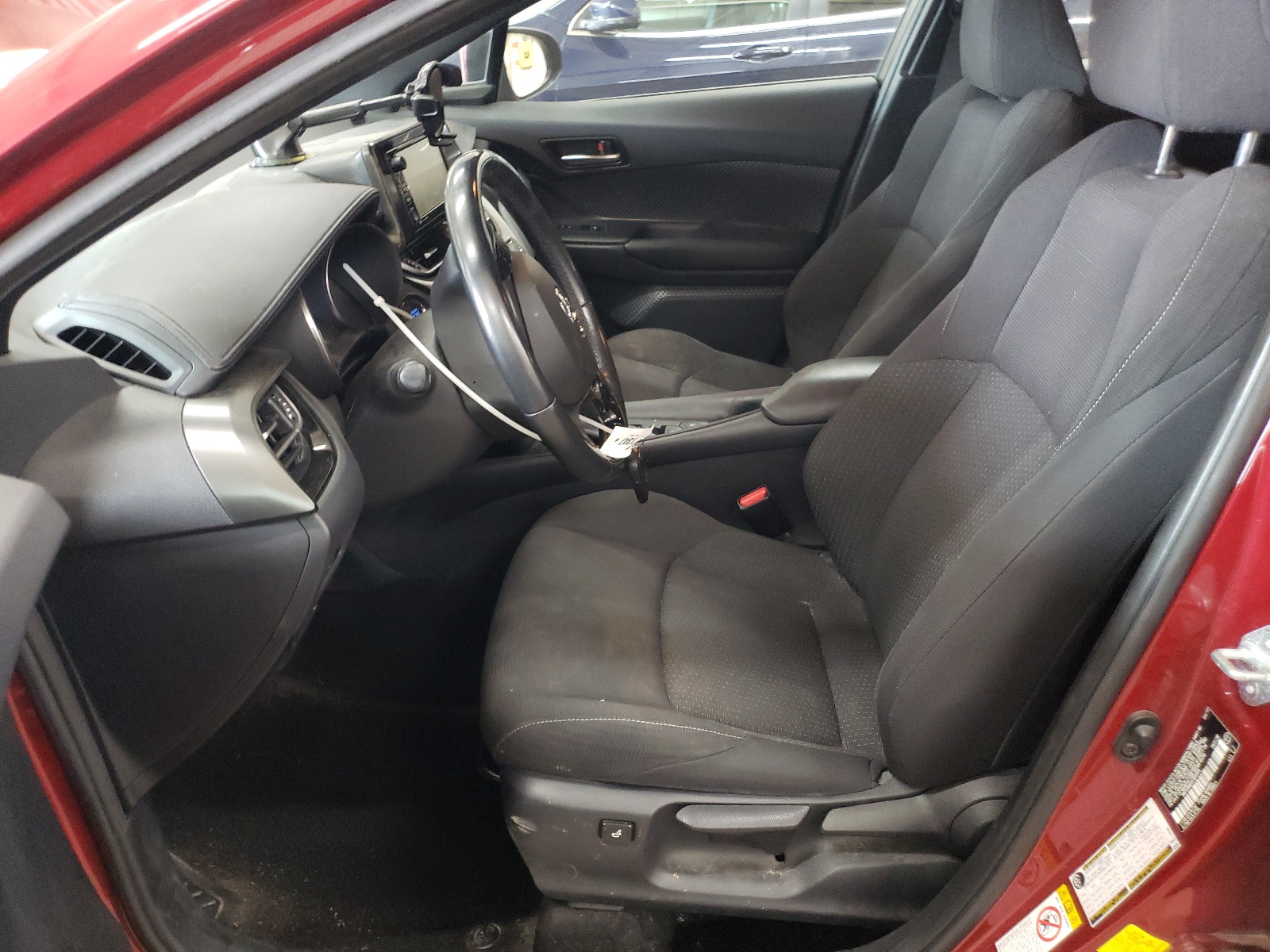 NMTKHMBXXJR019915 2018 Toyota C-Hr Xle