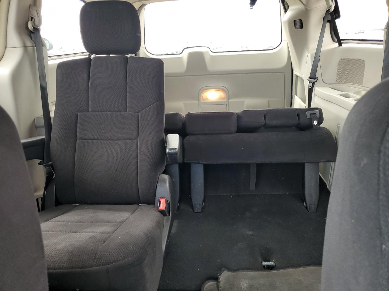 2011 Chrysler Town & Country Touring VIN: 2A4RR5DG5BR615051 Lot: 68526024