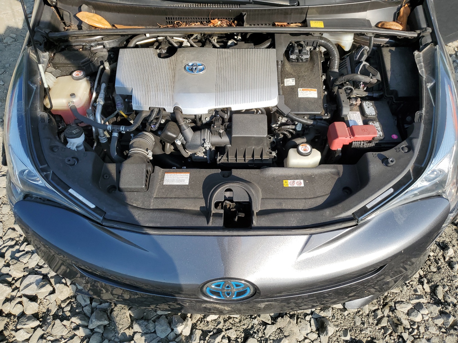 JTDKBRFU8J3585833 2018 Toyota Prius