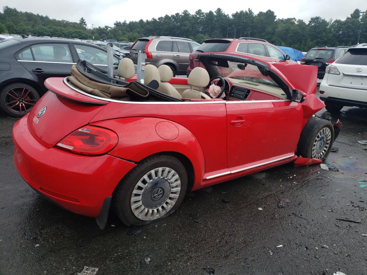 2013 Volkswagen Beetle - Image 3