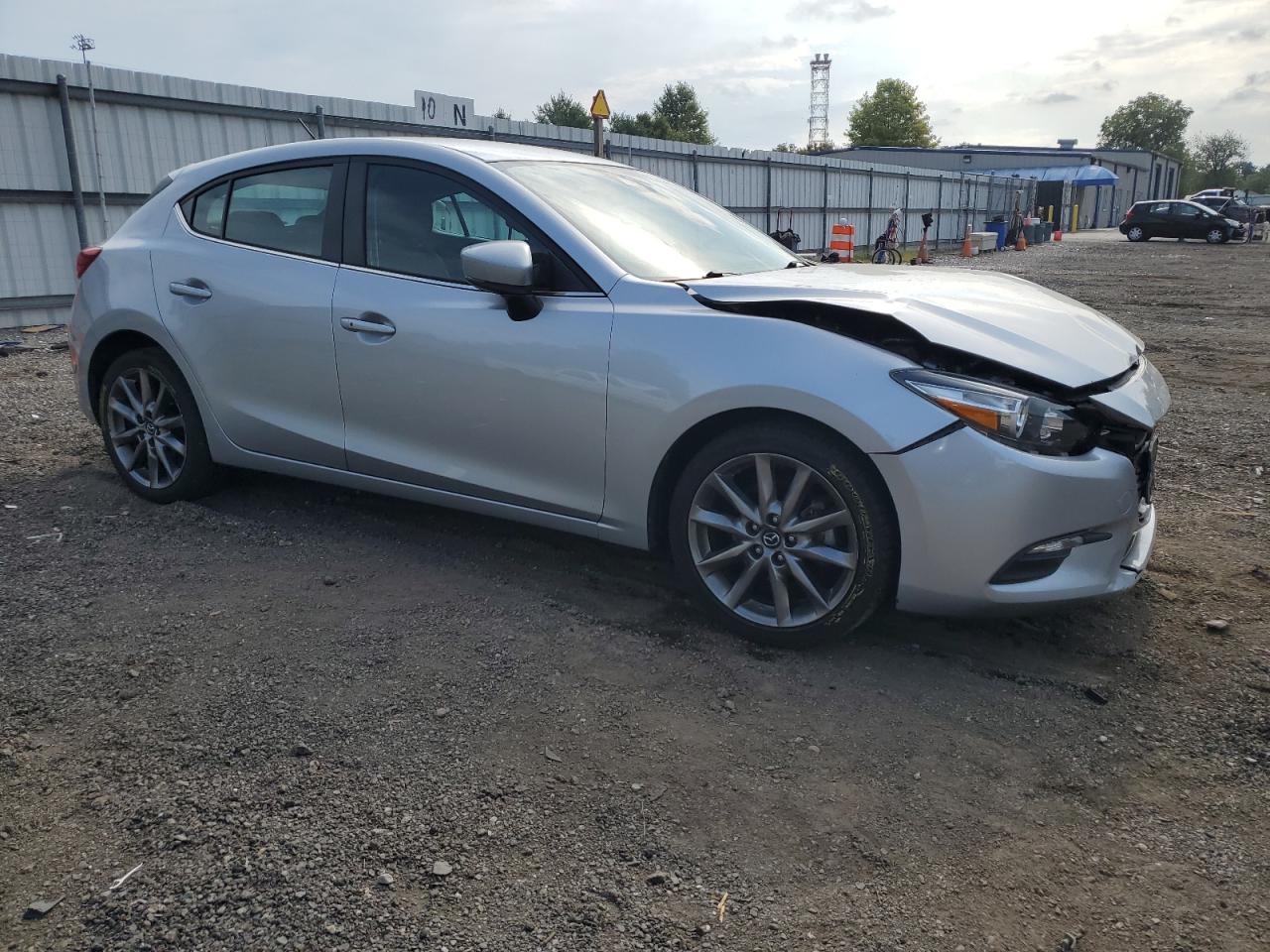 2018 Mazda 3 Touring VIN: 3MZBN1L31JM249070 Lot: 69338374