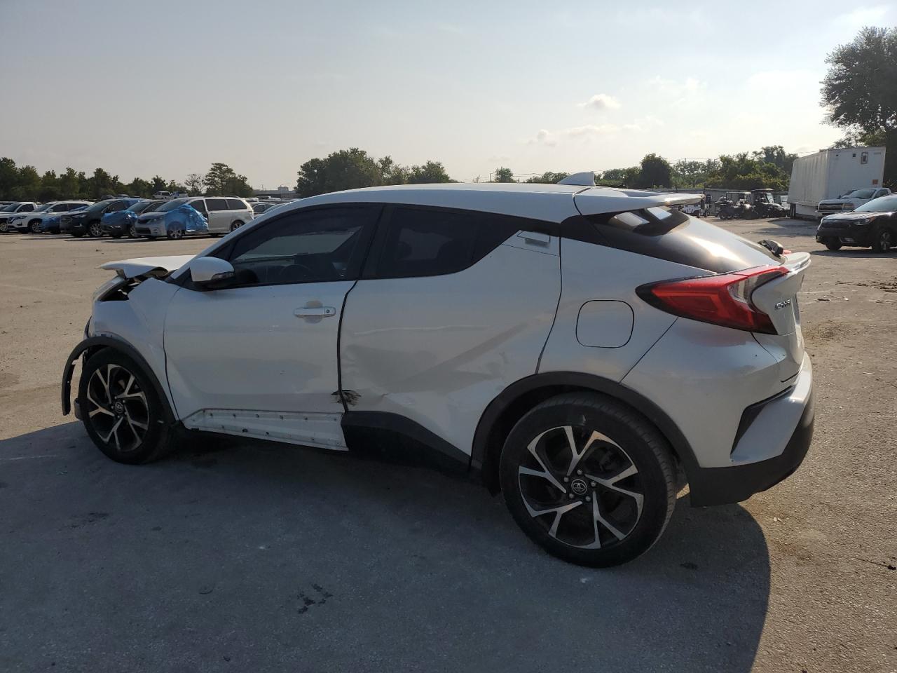 2019 Toyota C-HR - Image 2