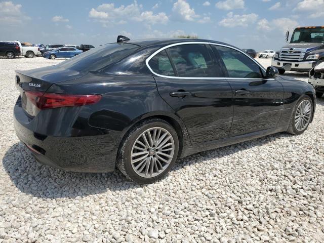  ALFA ROMEO GIULIA 2017 Чорний