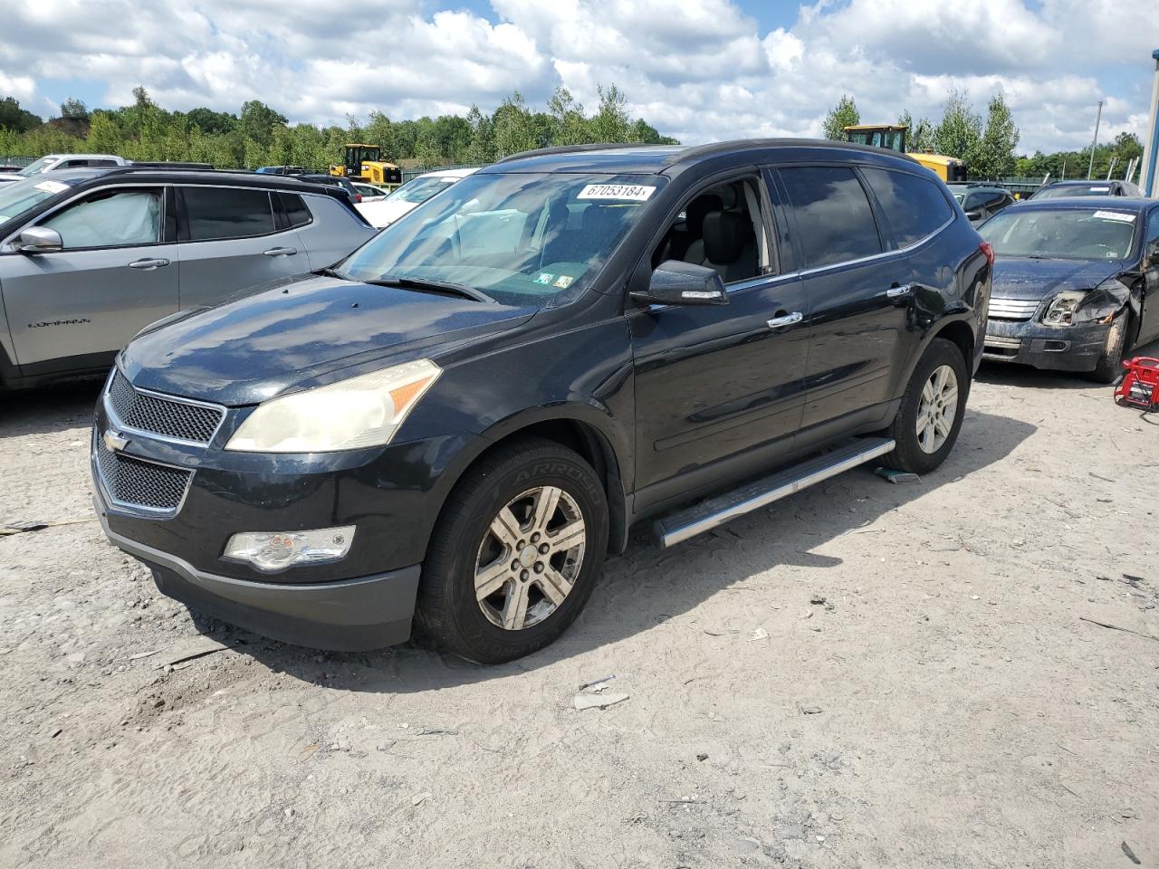 1GNKVJED4BJ131142 2011 Chevrolet Traverse Lt