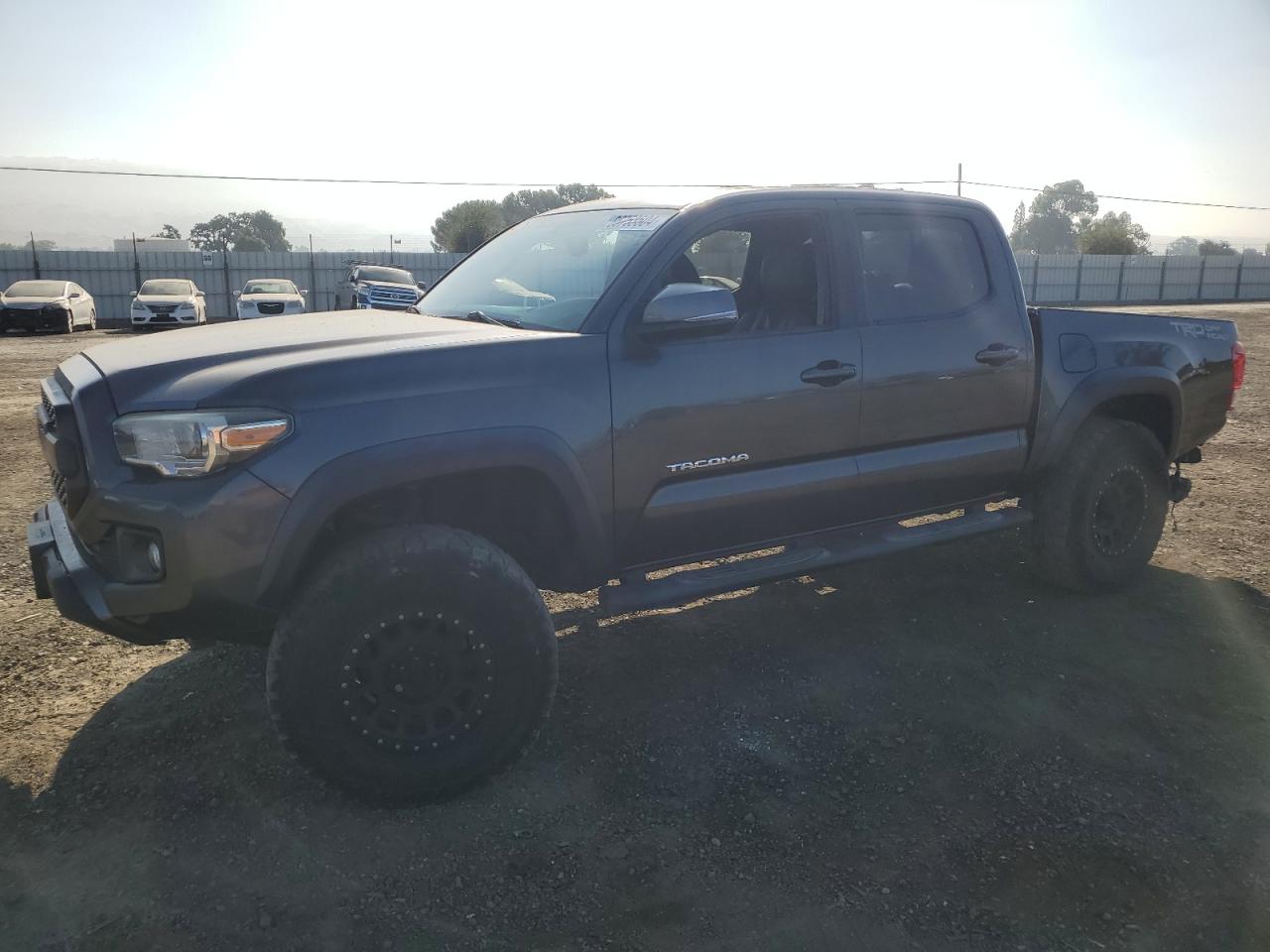 3TMAZ5CN4HM037320 2017 Toyota Tacoma Double Cab