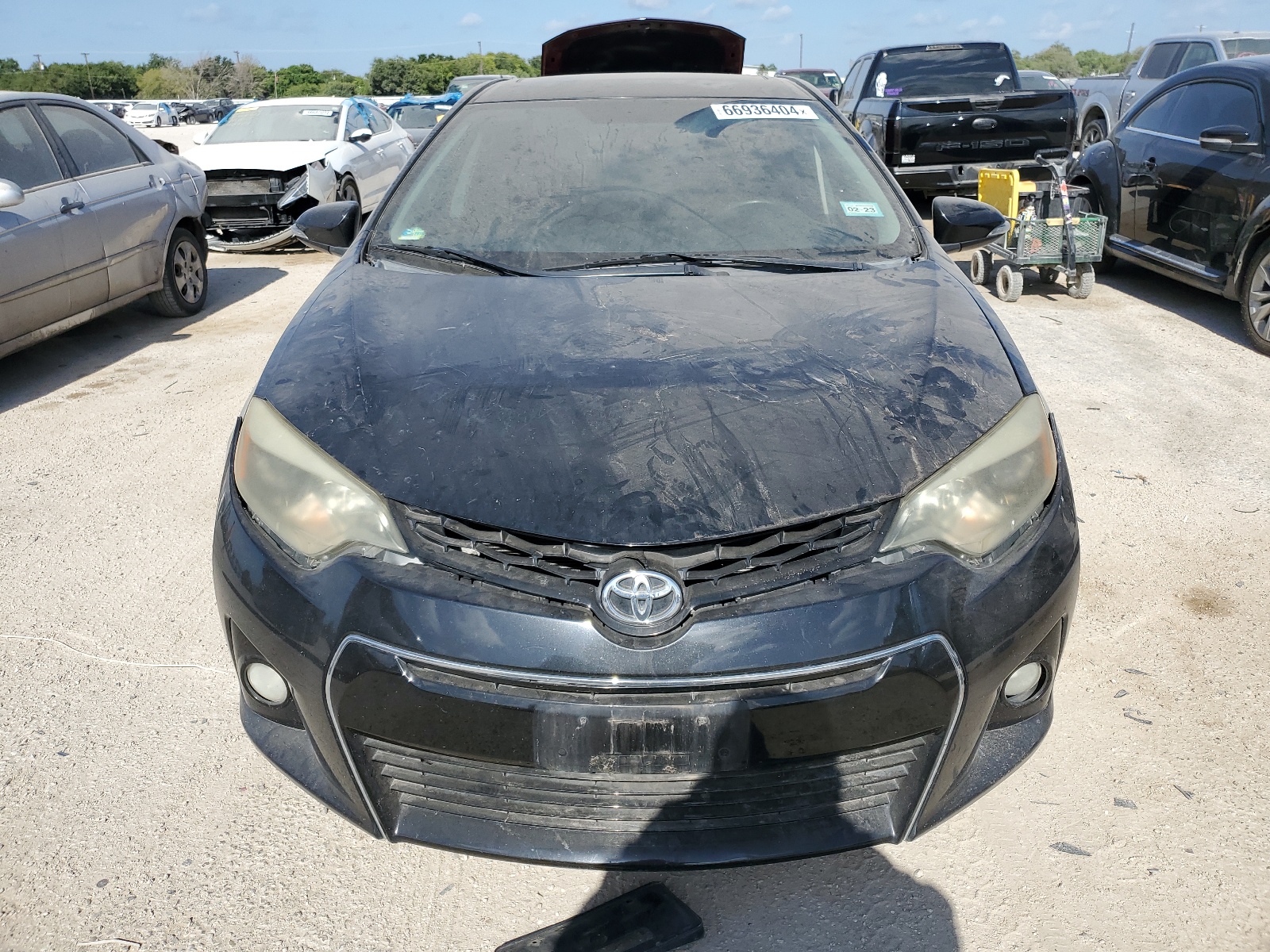 2014 Toyota Corolla L vin: 5YFBURHE6EP052568