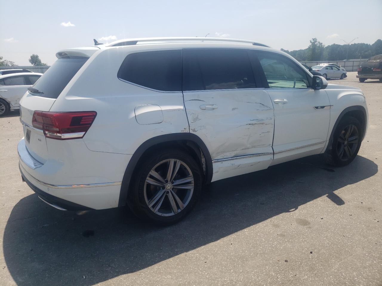 1V2SR2CAXKC595566 2019 Volkswagen Atlas Sel