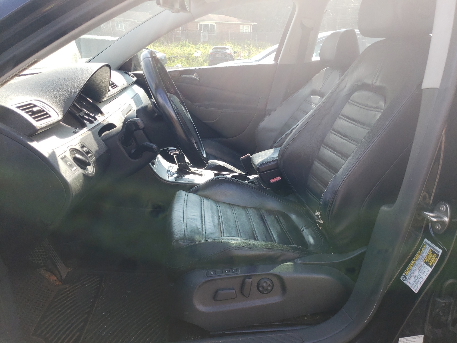 WVWCU73C98P030424 2008 Volkswagen Passat Vr6