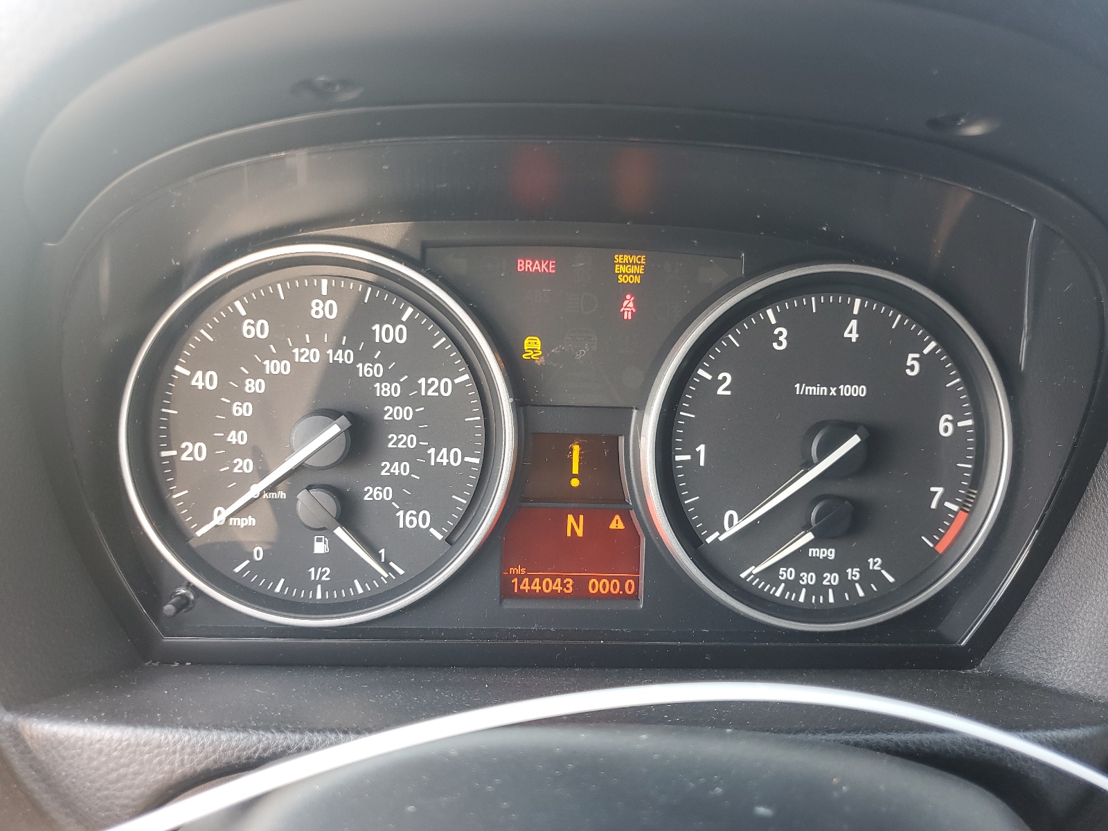 WBAPK7C59BF082476 2011 BMW 328 Xi