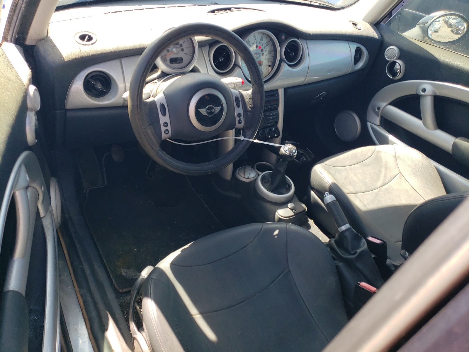 WMWRC33484TC49911 2004 Mini Cooper