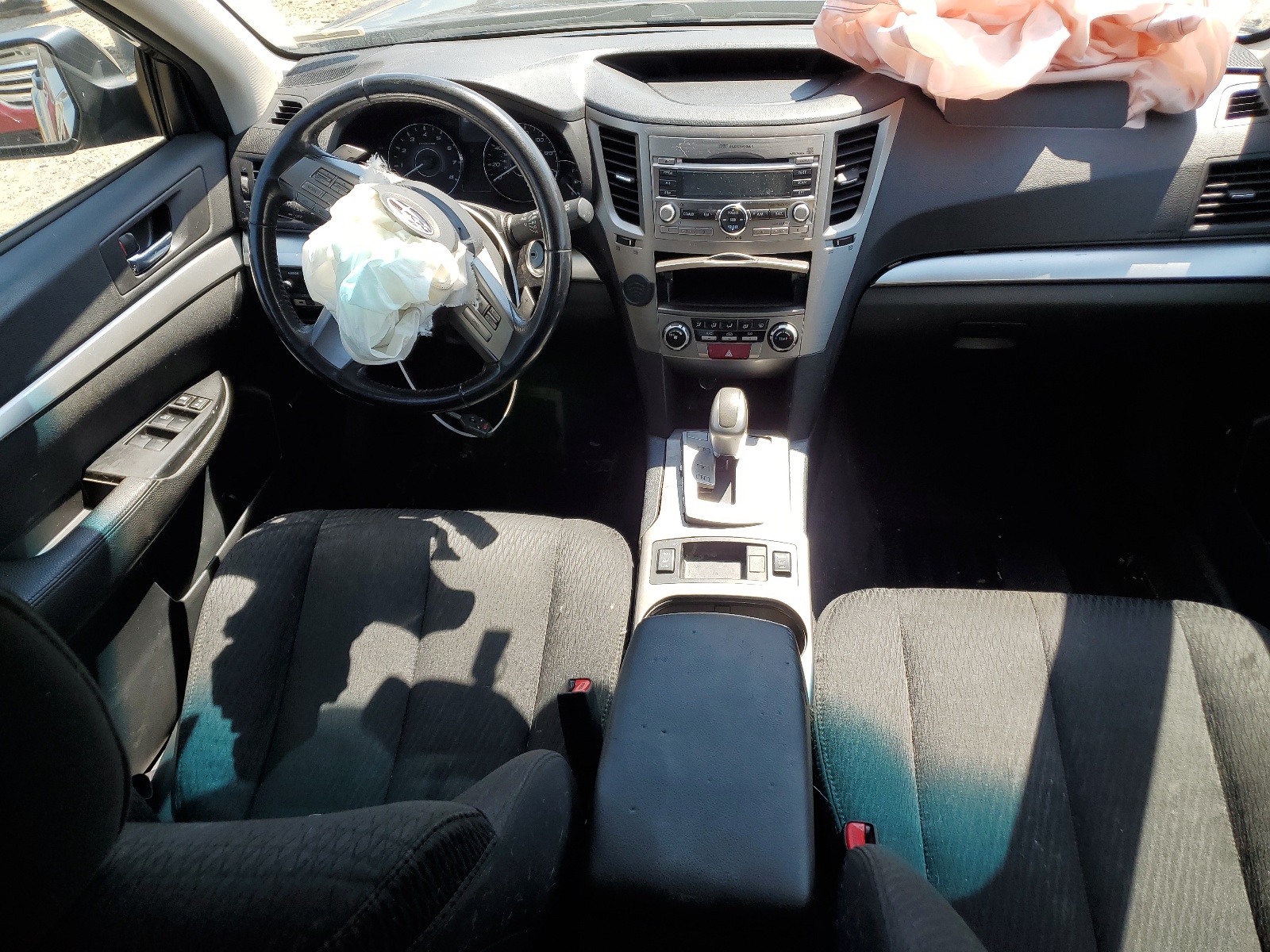 4S4BRCFC5A3359955 2010 Subaru Outback 2.5I Premium