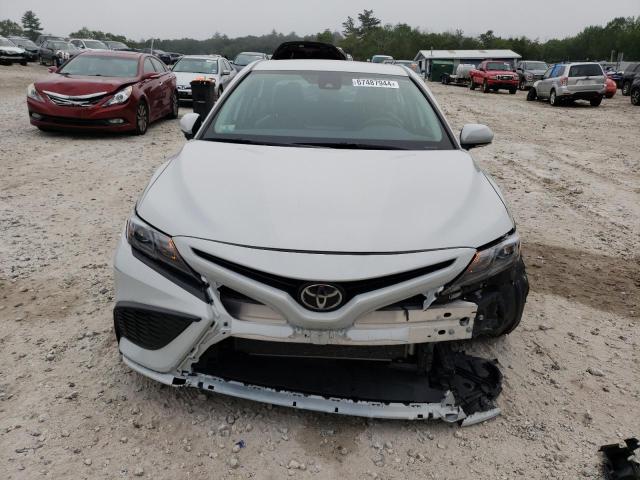 4T1G11BK3NU064187 Toyota Camry SE 5