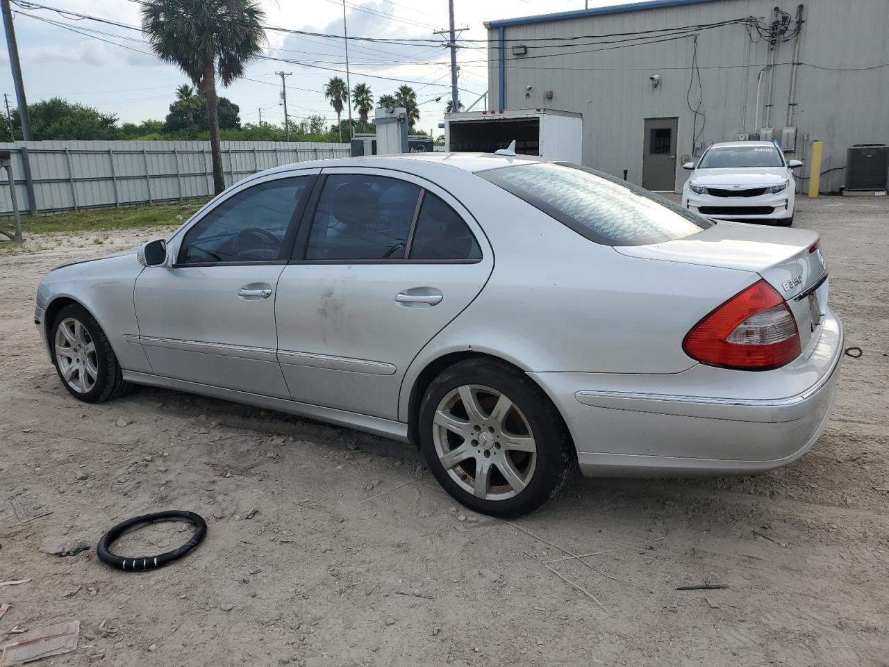 2007 Mercedes-Benz E 350 VIN: WDBUF56X07B083668 Lot: 67504074