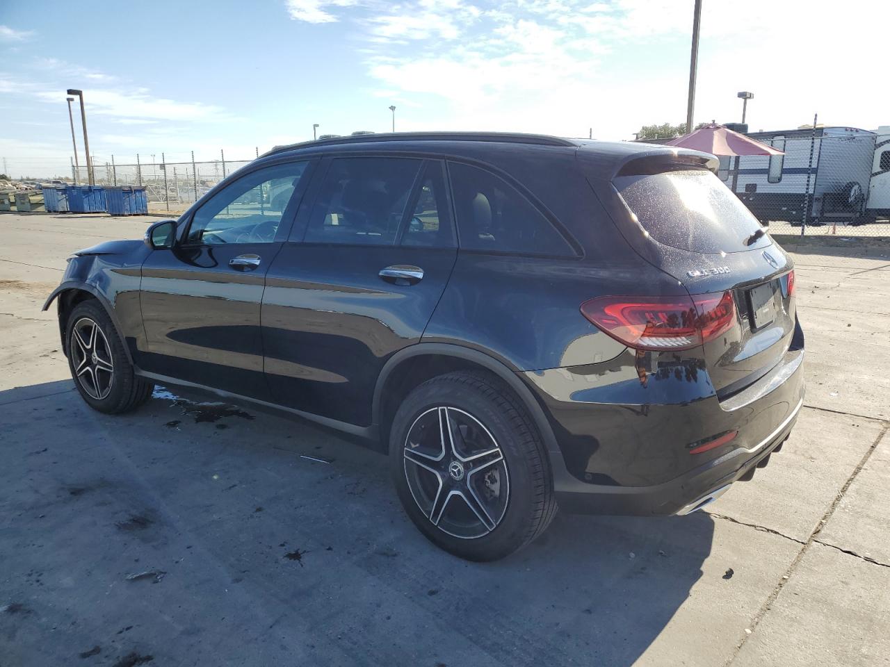 W1N0G8DB0NV327636 2022 MERCEDES-BENZ GLC - Image 2