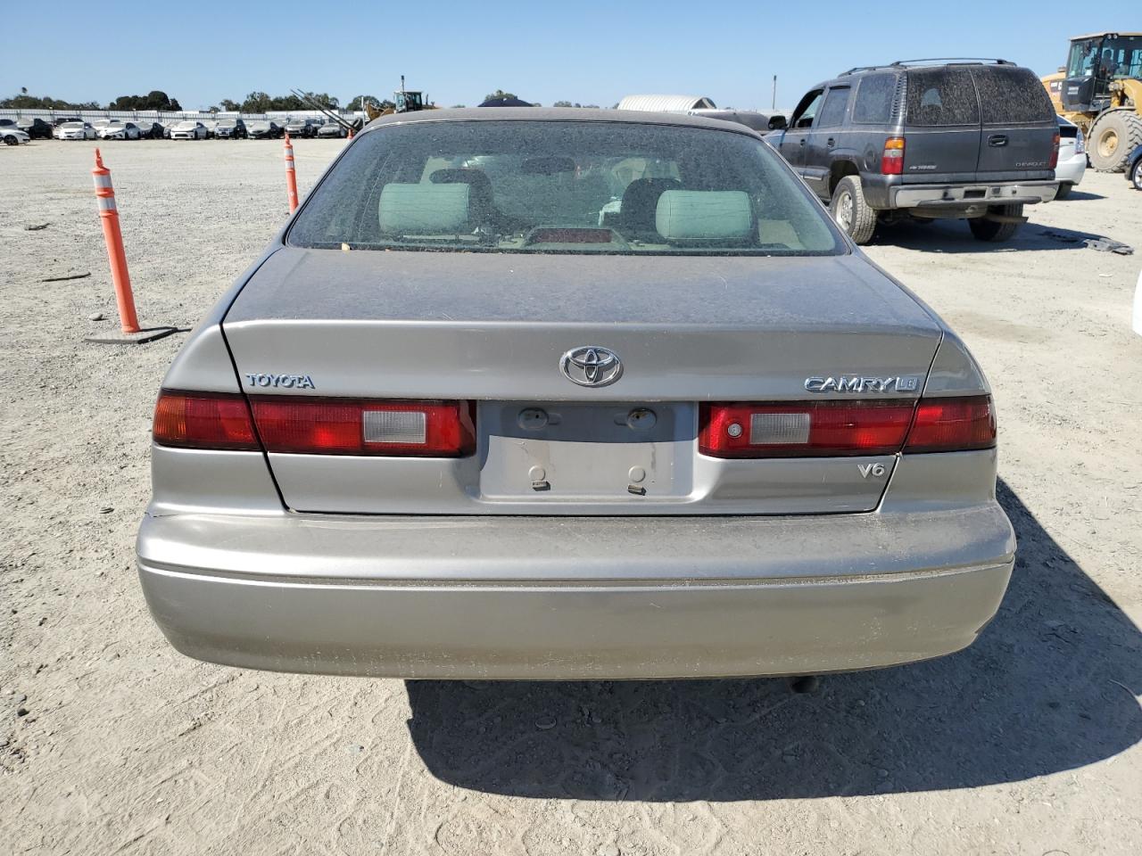 1998 Toyota Camry Ce VIN: JT2BF22K2W0110583 Lot: 66772734