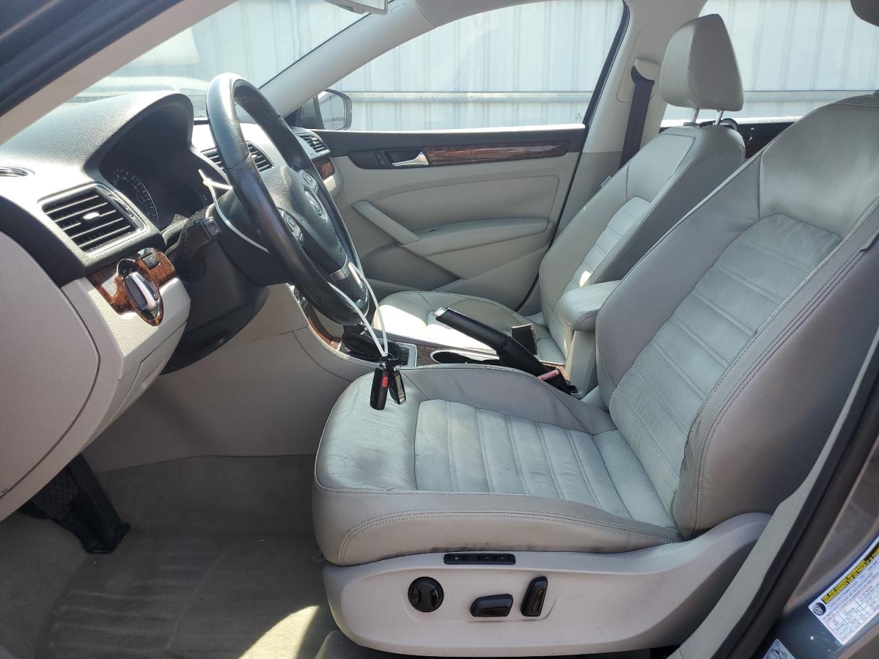 2013 Volkswagen Passat Sel VIN: 1VWCN7A36DC103389 Lot: 65605164