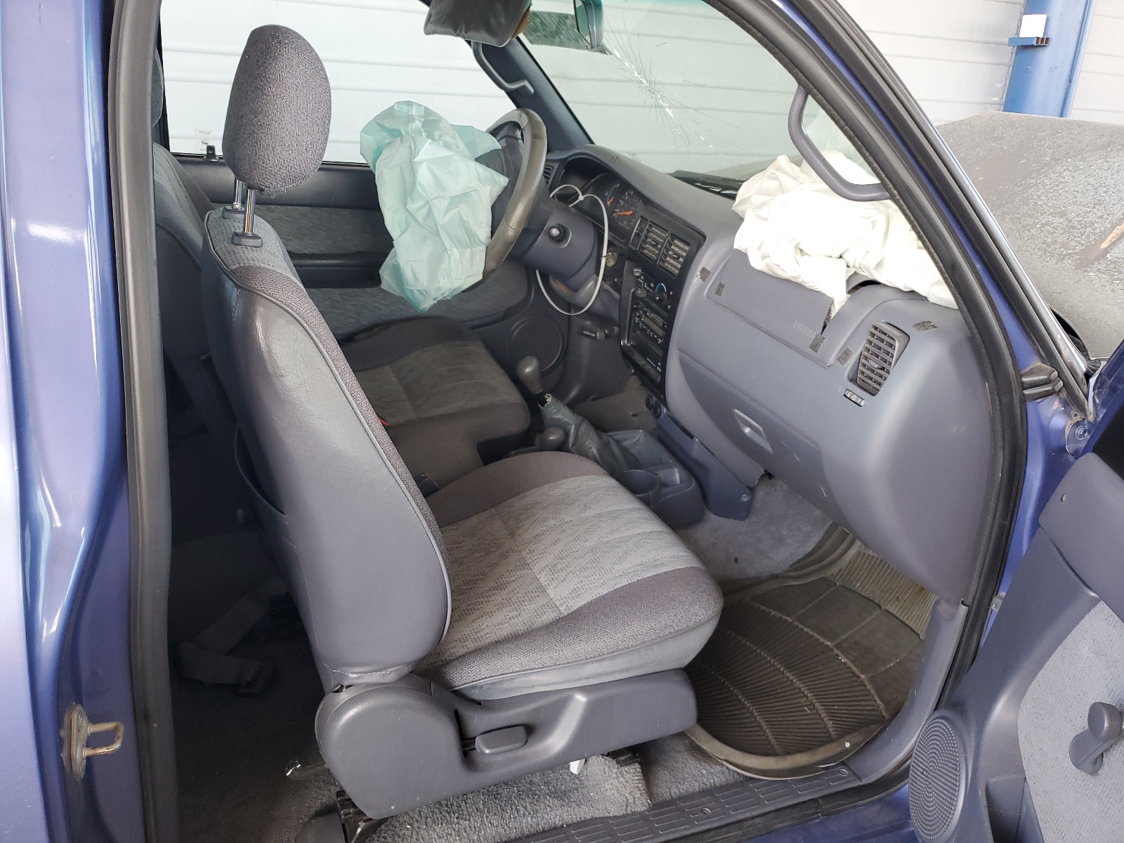 4TAWM72N7XZ550216 1999 Toyota Tacoma Xtracab