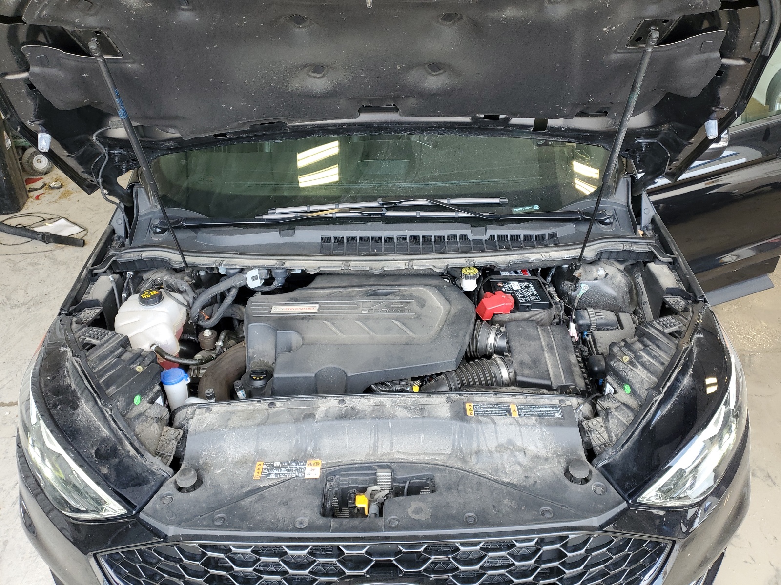 2FMPK4AP4KBB95111 2019 Ford Edge St