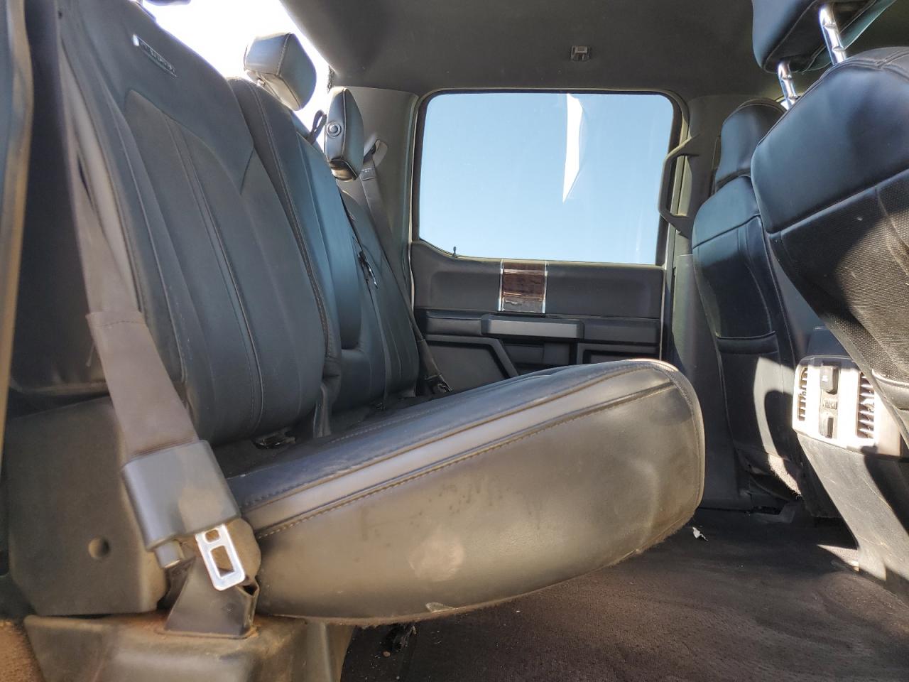 2015 Ford F-150 - Image 10