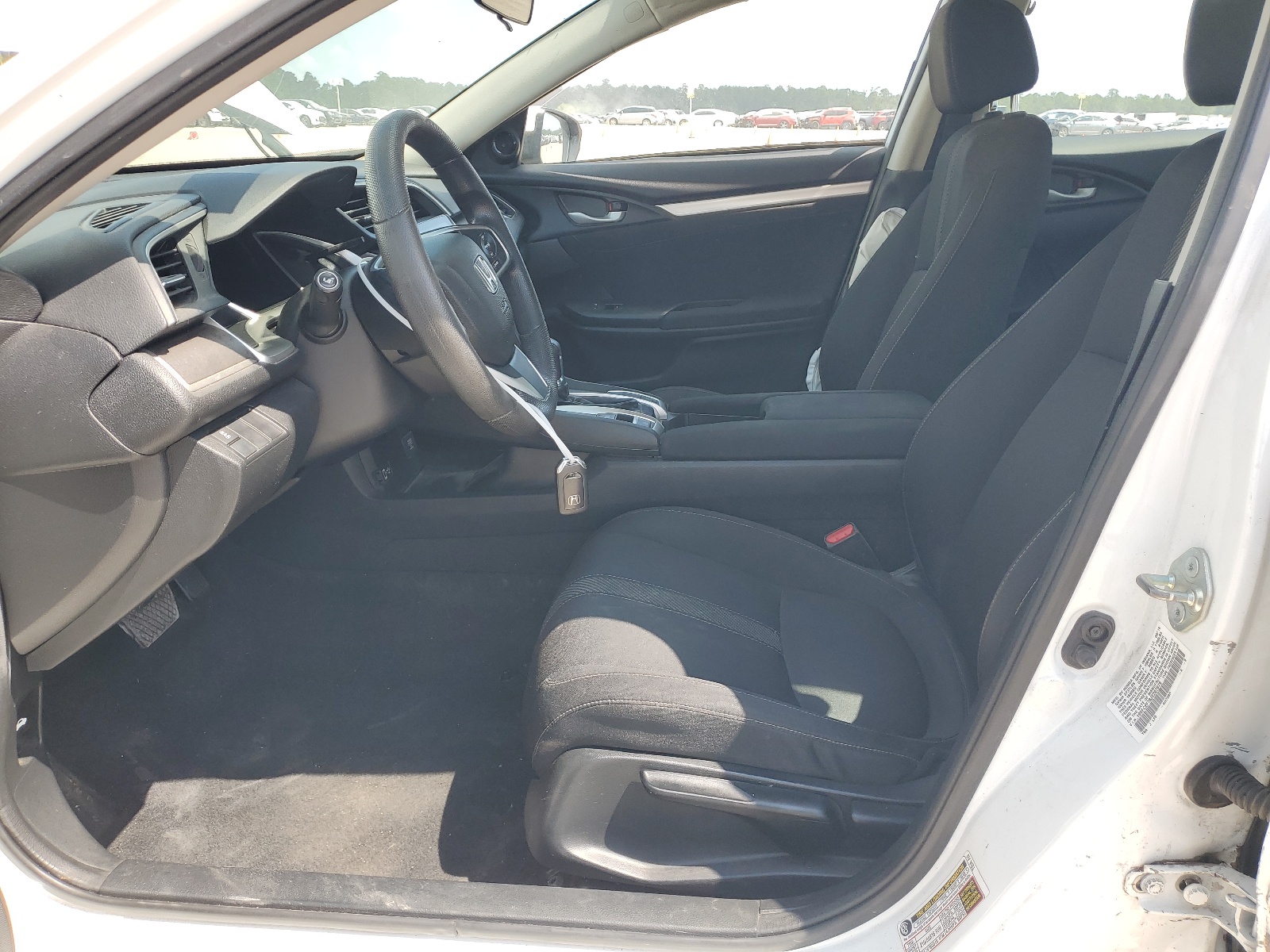 19XFC2F78JE207679 2018 Honda Civic Ex