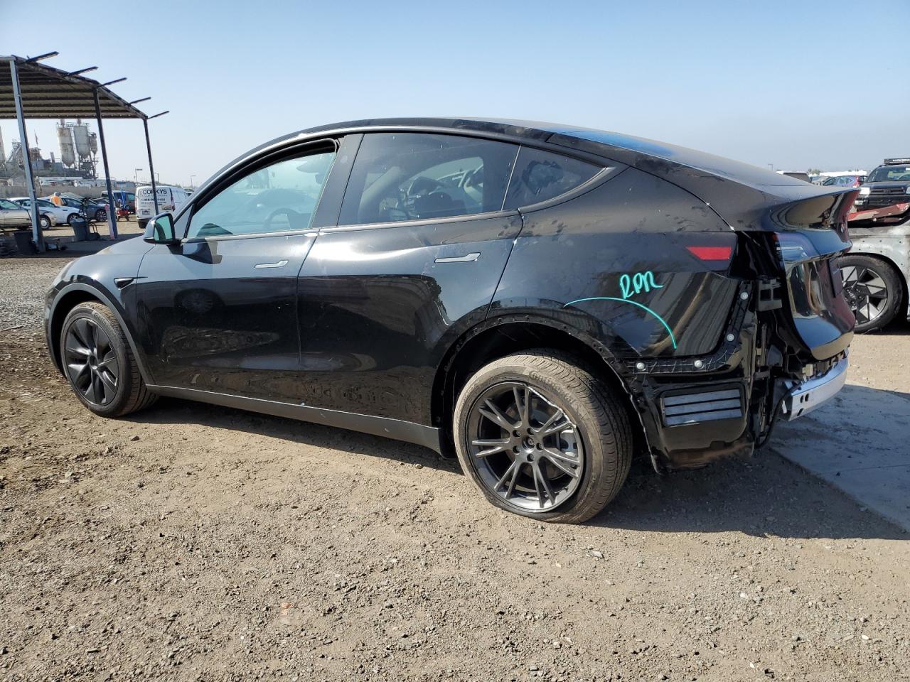 7SAYGDED6RF098650 2024 TESLA MODEL Y - Image 2